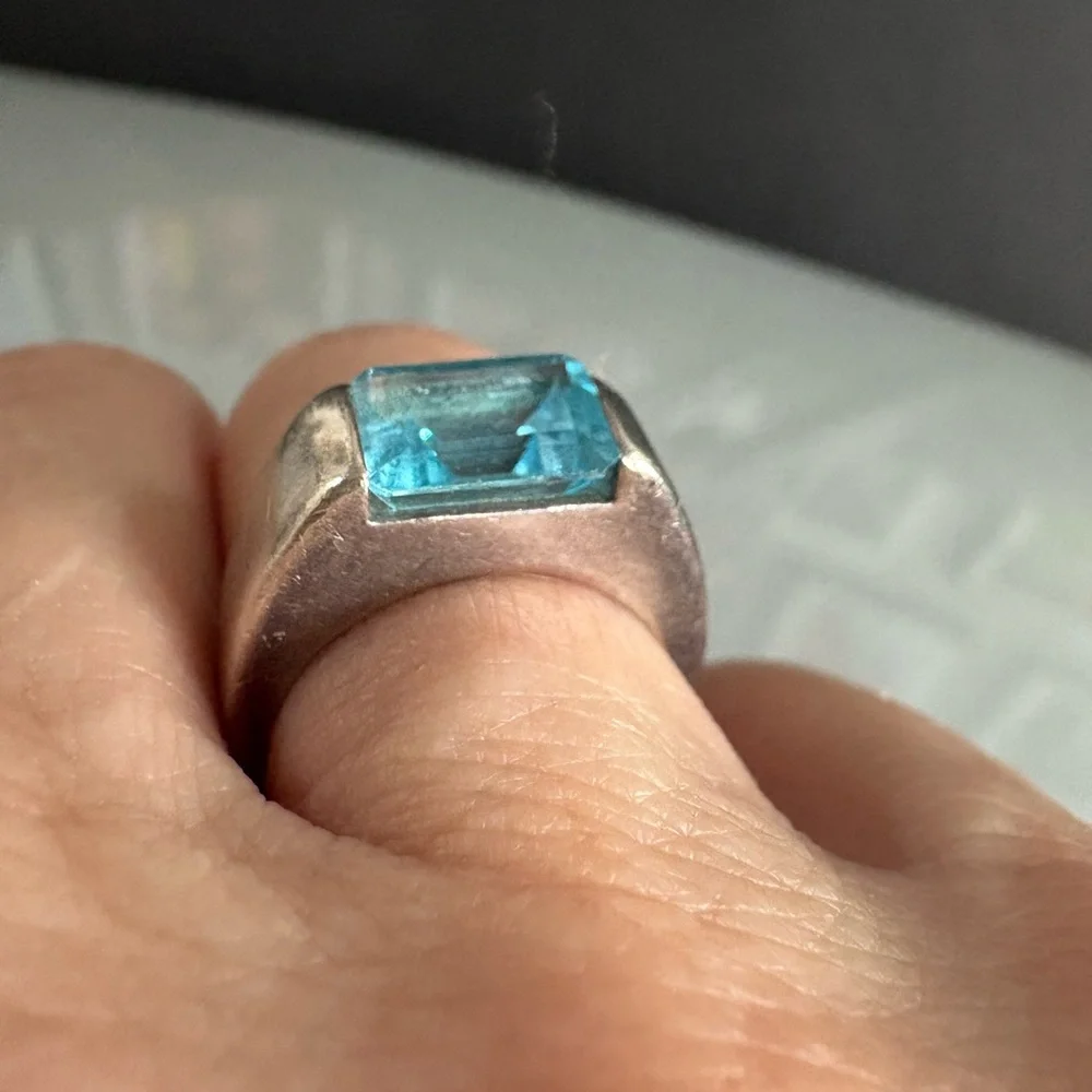 Sterling Silver Blue Topaz Ring